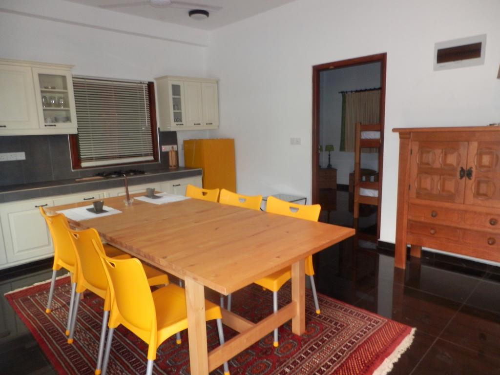 Ronny Cottage Negombo Ruang foto