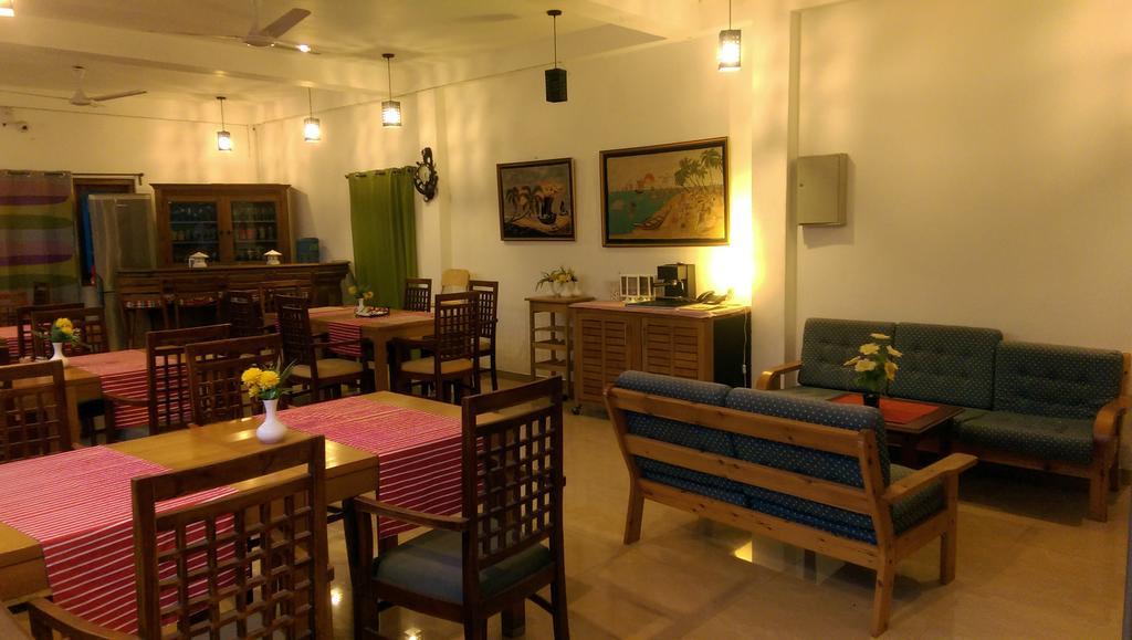 Ronny Cottage Negombo Bagian luar foto